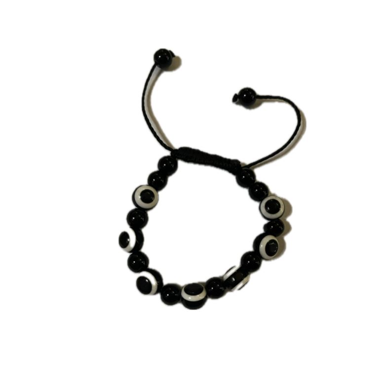 Shambala bracelet with white/black sphere pattern
